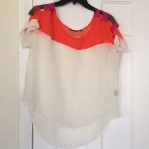 Off white high low top with shoulder details